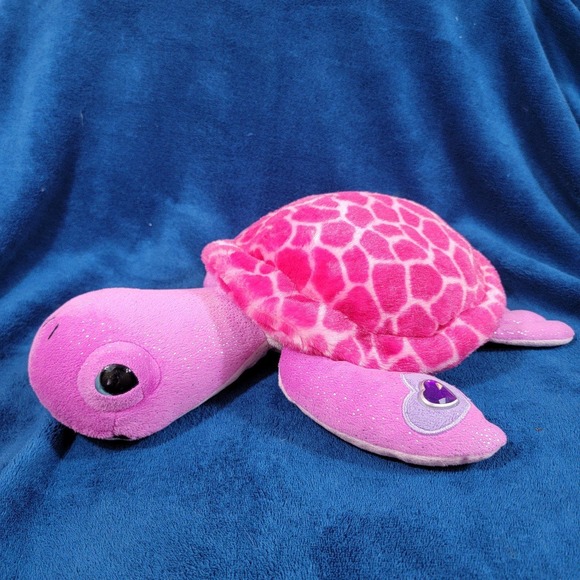 The Petting Zoo sea turtle 15" with heart jewel on flipper - Picture 1 of 5